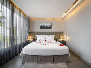 LEGEND Boutique Hotel