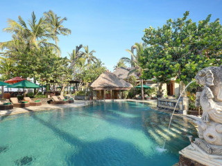 Legian Beach Hotel
