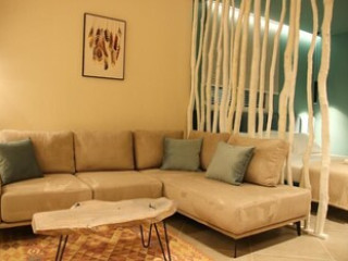 Lej & Laj Residence