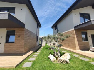 Lej & Laj Residence