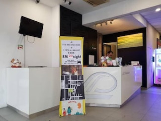 LEO BACKPACKERS AT CENTRAL MARKET