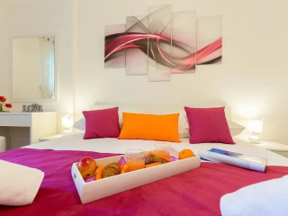 Leona & Borna Central Suites