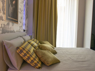 LEONE CAMERE D'AUTORE