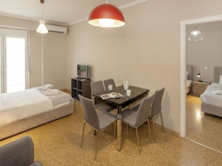 LEONIDAS LOFT IN THE HEART OF ATHENS