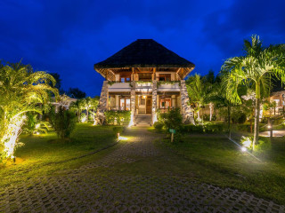 Les Lauriers Eco Hotel
