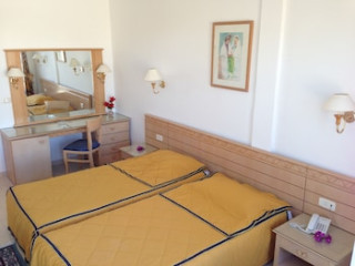 LES PALMIERS BEACH HOLIDAY VILLAGE