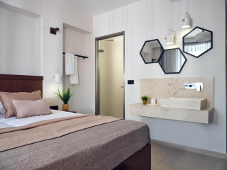 Letsos Hotel