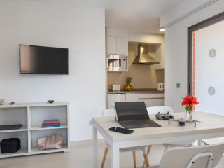 Levante Lux Apt
