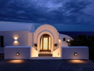 LF SUITES AND VILLAS