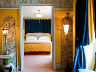 L'HOTEL