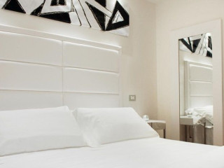 LHP SUITE POSILLIPO