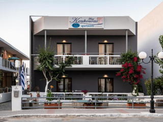 Lia Apartments