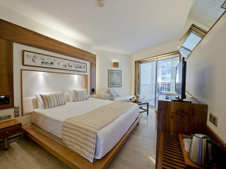 LIBERTY HOTELS LYKIA