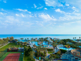 THE LESANTE LUXURY HOTEL & SPA