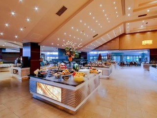 LIMAK LARA DE LUXE HOTEL