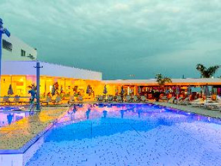 Limanaki Beach Hotel