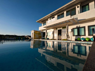 Lime Hotel Boracay
