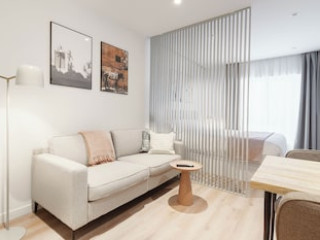 Limehome Madrid Calle Hurtado de Mendoza