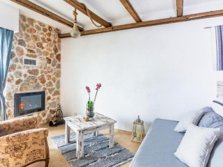 Limeri Traditional Guest House