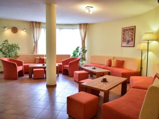 Lina Guest House