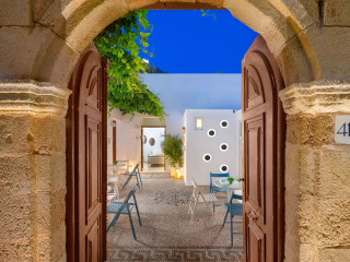 Lindos Citrin Suites