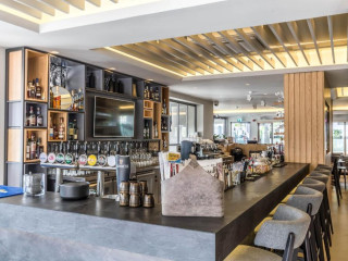 Liquid Hotel Apartments