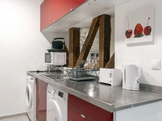 LISBON DOWNTOWN BY 262