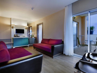 Laura Deluxe Apartment