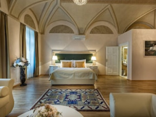 LITTLE KING U MALVAZE