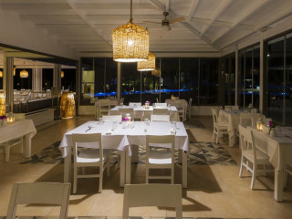 BOUTIQUE CLASS OTEL GUMUSLUK