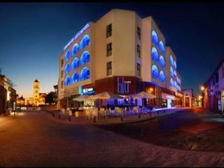 LIVADHIOTIS CITY HOTEL