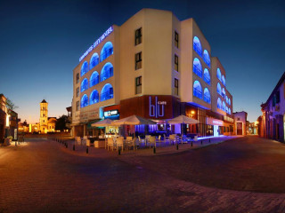 LIVADHIOTIS CITY HOTEL