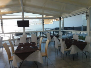 LIVING BED AND BREAKFAST