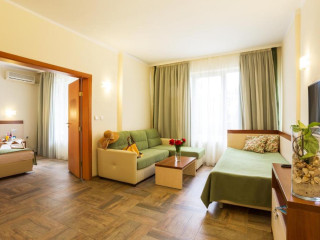 Ljuljak Hotel