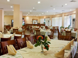 Ljuljak Hotel