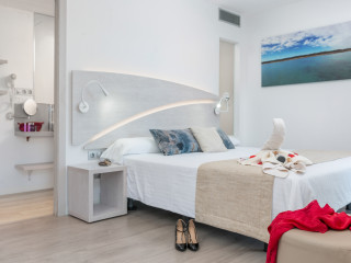 Llaut Boutique Hotel