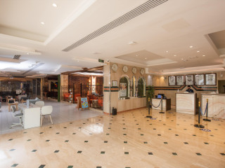 BM Beach Hotel