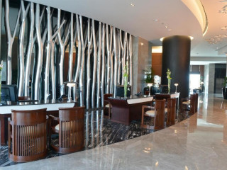 Ramee Grand Hotel & Spa si Formula 1 Grand Prix Ticket