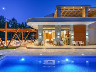 LOBELIA LUXURY SUITES