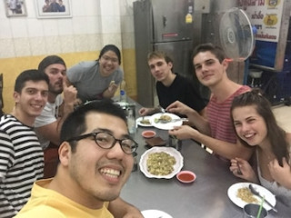 LOCAL TIME BANGKOK HOSTEL