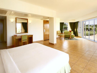 LONG BEACH RESORT