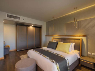 LONG BEACH RESORT