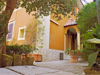 LOS MOCHILEROS HOSTEL