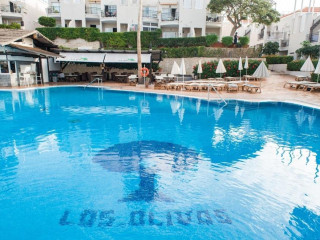 LOS OLIVOS BEACH RESORT