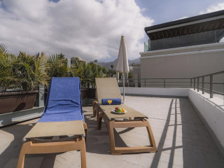 LOS OLIVOS BEACH RESORT