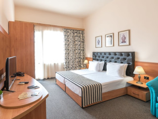 Lotus Hotel