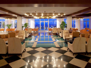Louis Apostolata Island Resort