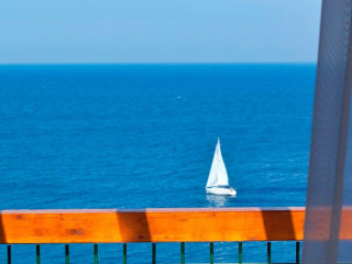 Louis Apostolata Island Resort