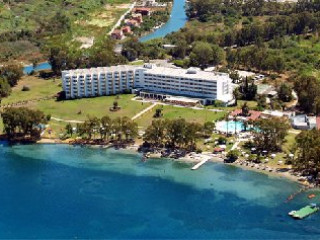 Louis Kerkyra  Golf