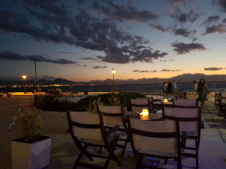 LOUTRAKI PLAZA HOTEL